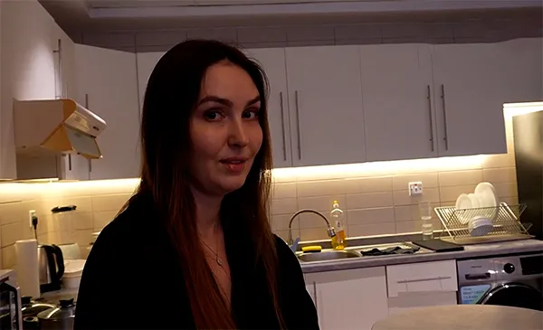 Пасынок, у меня уже прыщи от недотраха! Мне очень нужен секс, действуй!